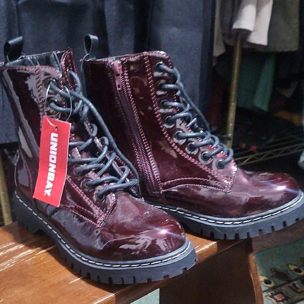 UNIONBAY Women's Burgundy Lace Up Boots